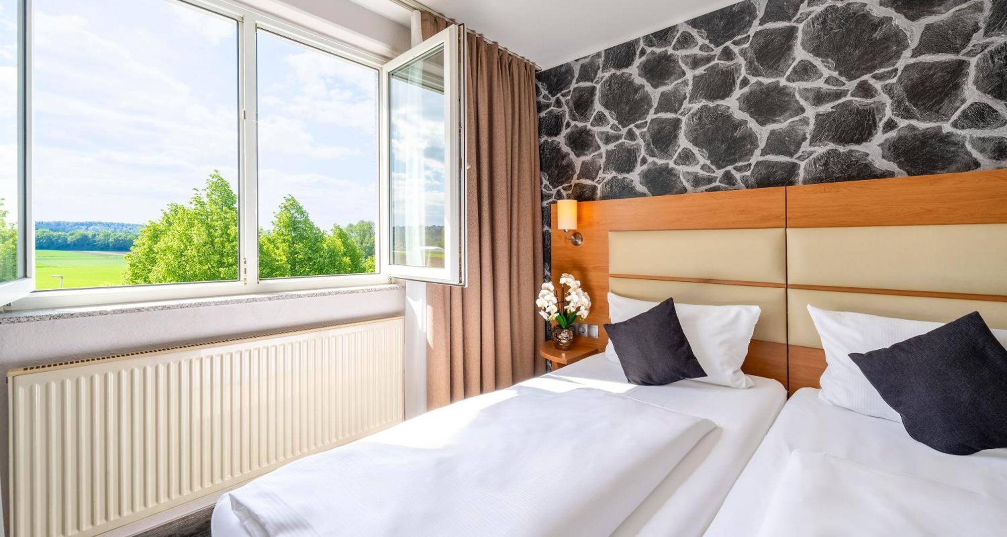 Plaza Inn Stuttgart-Filderstadt Esterno foto